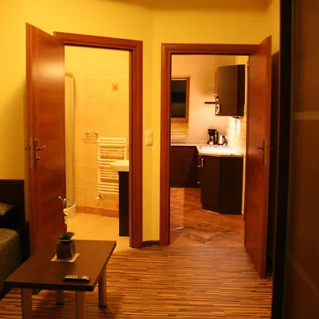 Apartman Starka - Aneks Kuchenny, Trasy Spacerowe, Szlaki Turystyczne, Z Psem